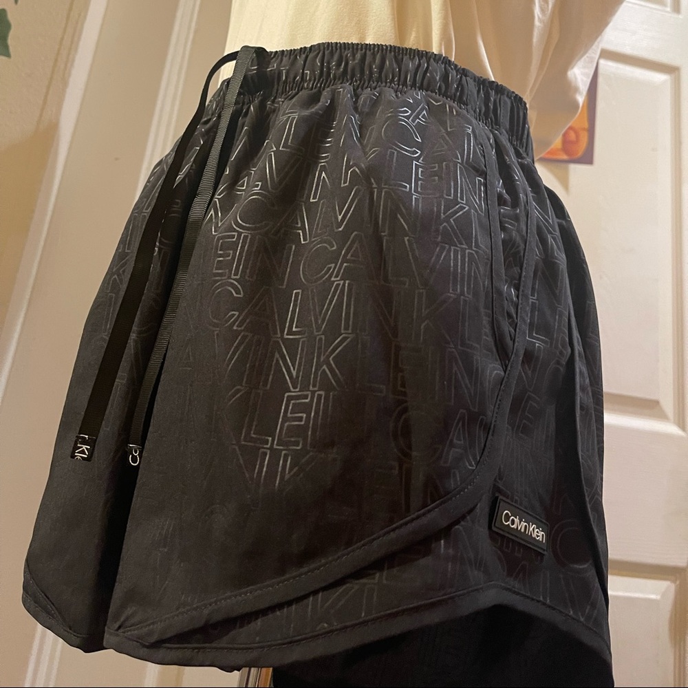 🎁 Calvin Klein Active Shorts NWT - Picture 5 of 11